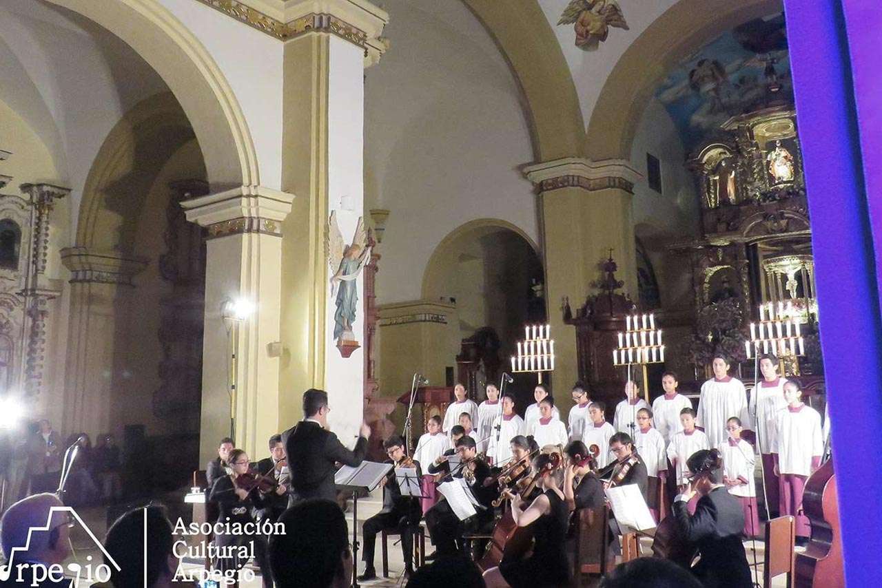 Concierto Coral Sinfónico Arpegio Perú